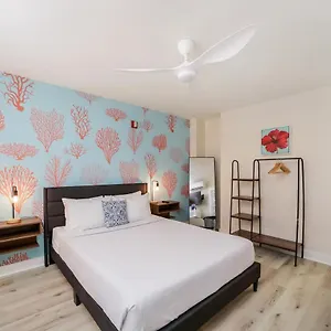 Tranquillity Aparthotel Key West